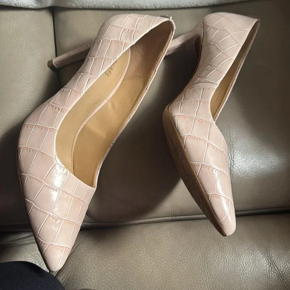 Mk shoes size 7 M - Picture 6 of 8